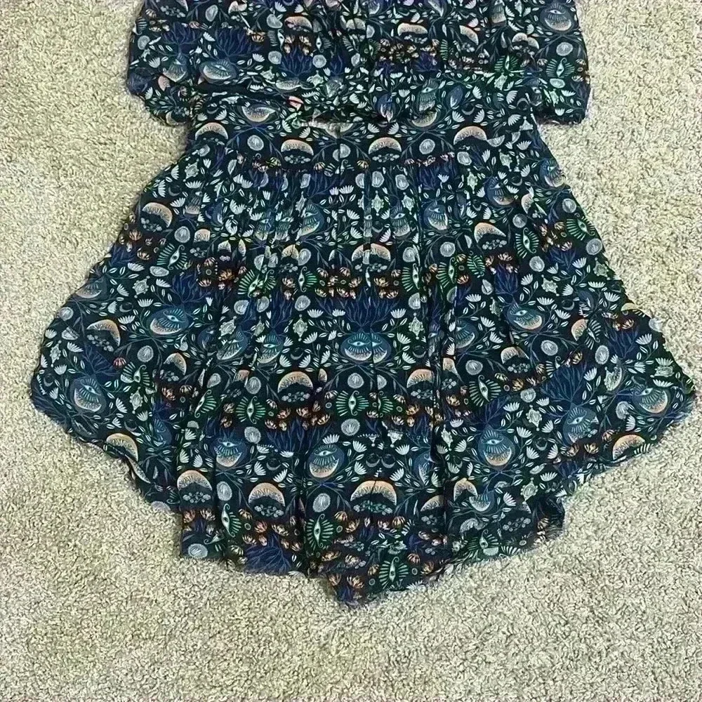 Chloe - Picture 3 of 9